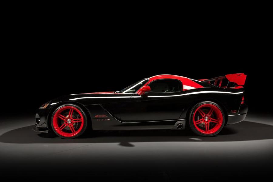  Dodge Viper SRT10 ACR 1:33 Edition 2010 года  (фото 3 из 5)